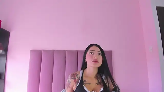 violet myerrs online show from September 2025 12:59:02 PM