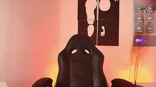 Iamlola  online show from October 2025 04:01:02 AM