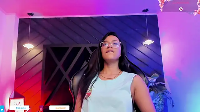 zoe martins  online show from February 2026 05:30:02 PM