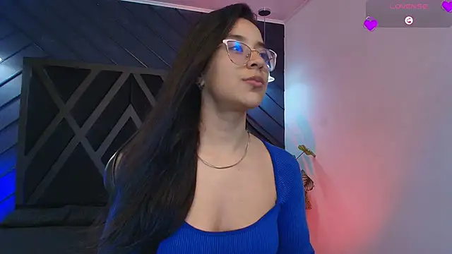 zoe martins  online show from March 2026 05:30:02 PM