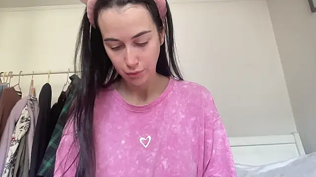 Snapshot of Talyo19 chatting on September 2025 09:54:01 AM Talyo19 online show from September 2025 09:54:01 AM