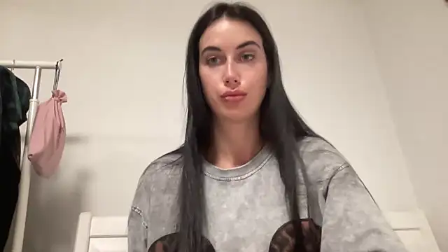 Snapshot of Talyo19 chatting on September 2025 04:42:01 PM Talyo19 online show from September 2025 04:42:01 PM