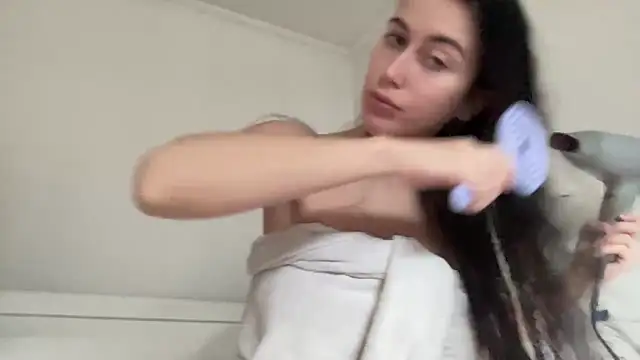 Snapshot of Talyo19 chatting on February 2026 10:22:01 AM Talyo19 online show from February 2026 10:22:01 AM