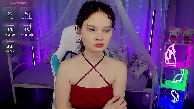 Snapshot of EmilyChaves chatting on May 2026 07:50:02 AM EmilyChaves online show from May 2026 07:50:02 AM