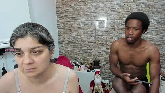 queemking online show from December 2025 03:35:02 AM