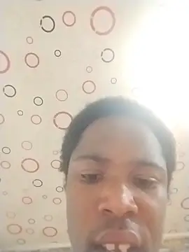 queemking online show from December 2025 12:07:02 AM