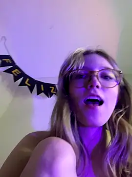 ReenKitty online show from October 2025 07:51:01 AM