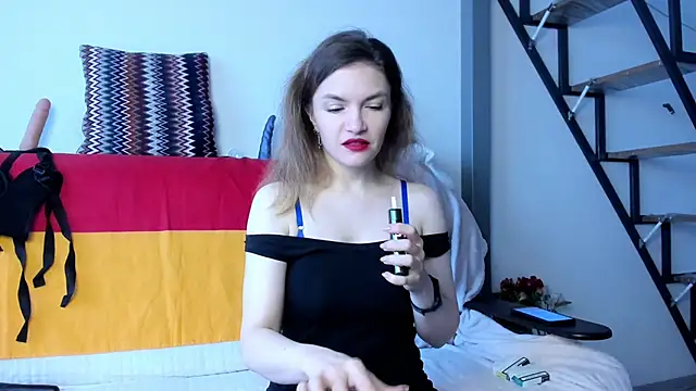 Katherine Twilight online show from February 2025 07:30:02 AM