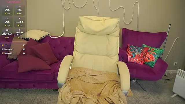 BellaLaPetit online show from October 2025 02:25:02 AM