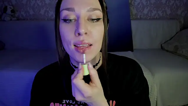 Lil Foxy9 online show from October 2025 04:06:02 PM