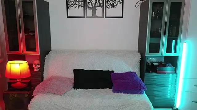 Snapshot of Lila_West chatting on January 2025 03:28:02 PM Lila West online show from January 2025 03:28:02 PM