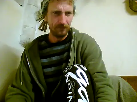 Snapshot of KokosMartin chatting on September 2025 12:10:02 AM KokosMartin online show from September 2025 12:10:02 AM