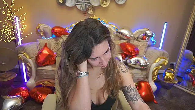 Snapshot of KateShanny chatting on February 2026 07:03:02 AM KateShanny online show from February 2026 07:03:02 AM