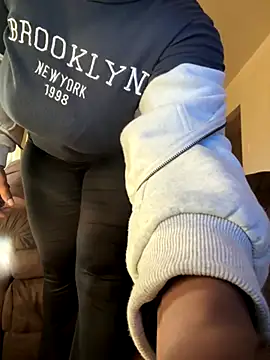 Snapshot of yummy0322 chatting on October 2025 12:57:02 PM yummy0322 online show from October 2025 12:57:02 PM