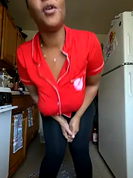 Snapshot of yummy0322 chatting on November 2025 01:33:02 PM yummy0322 online show from November 2025 01:33:02 PM