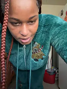 yummy0322 online show from December 2025 05:31:02 PM