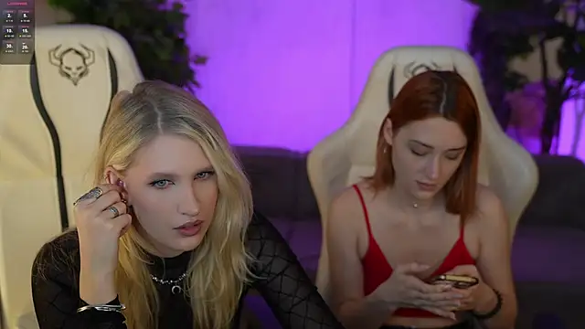 Snapshot of Scarlett_Sweet054 chatting on November 2025 03:39:01 PM Scarlett Sweet054 online show from November 2025 03:39:01 PM