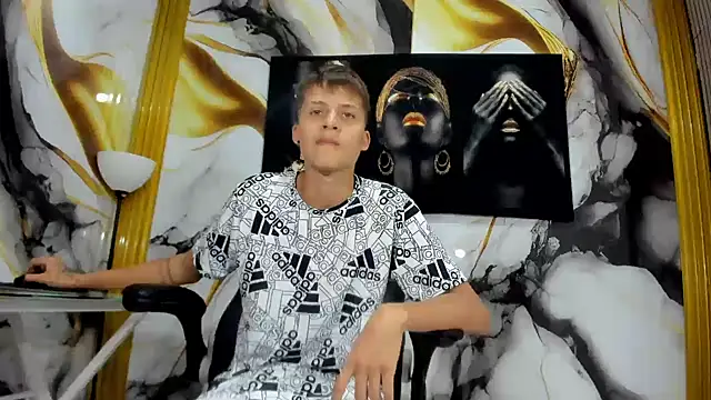 mono blonde online show from September 2025 06:30:02 PM
