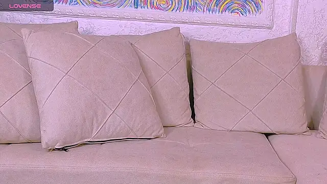 marrenaa online show from September 2025 04:14:01 AM