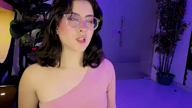 LiLLiAnderson online show from December 2025 11:50:01 AM