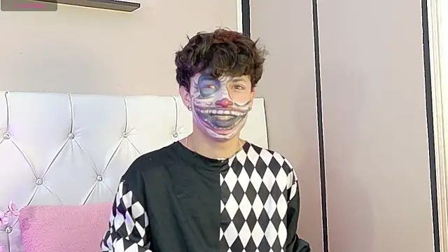 Axel  Evans online show from October 2025 01:12:02 PM