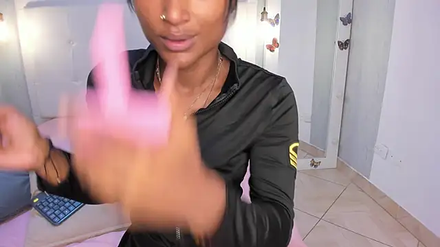 EsmeraldaNyx online show from October 2025 01:53:02 PM