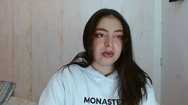 MiaKimky online show from September 2025 04:32:01 PM