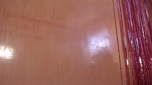 Snapshot of miss_lilieth chatting on February 2026 04:05:02 PM miss lilieth online show from February 2026 04:05:02 PM