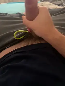 Snapshot of FrequentFew chatting on February 2026 02:57:02 PM FrequentFew online show from February 2026 02:57:02 PM