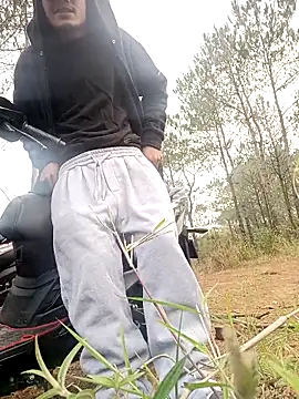 zebba12 online show from March 2026 10:59:01 AM