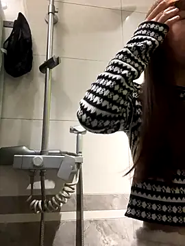 D-033 online show from November 2025 10:14:01 AM