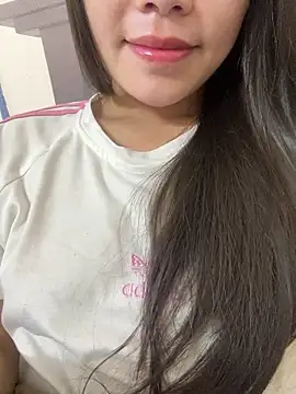 Snapshot of Bella_7777 chatting on June 2026 05:16:02 AM Bella 7777 online show from June 2026 05:16:02 AM