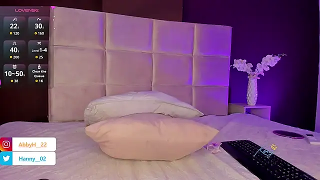 Abby   02 online show from January 2026 12:53:02 PM