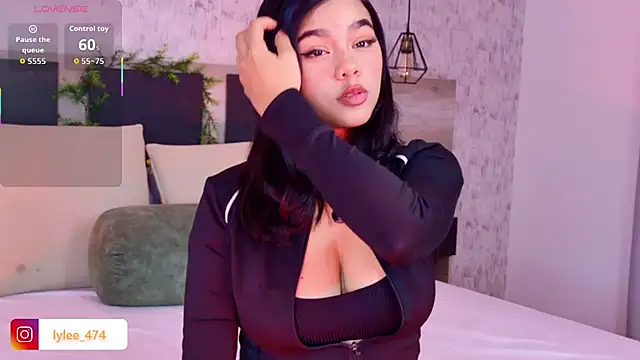 Snapshot of Celine_Lee chatting on February 2026 07:34:02 PM Celine Lee online show from February 2026 07:34:02 PM