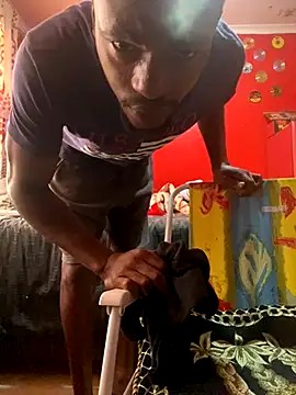 BaggyDirt online show from November 2025 07:08:01 AM