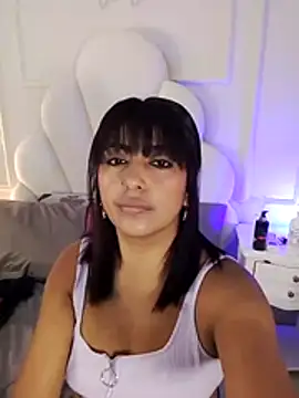 Snapshot of Kaylachannell chatting on July 2026 03:33:02 AM Kaylachannell online show from July 2026 03:33:02 AM
