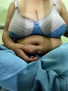 chocobbsneha567 online show from December 2025 10:54:02 AM