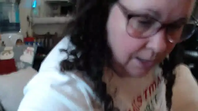 Snapshot of Juicy_Julie469 chatting on December 2025 03:04:02 AM Juicy Julie469 online show from December 2025 03:04:02 AM