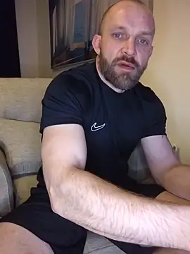 Andrewjames8391 online show from March 2026 10:26:01 PM