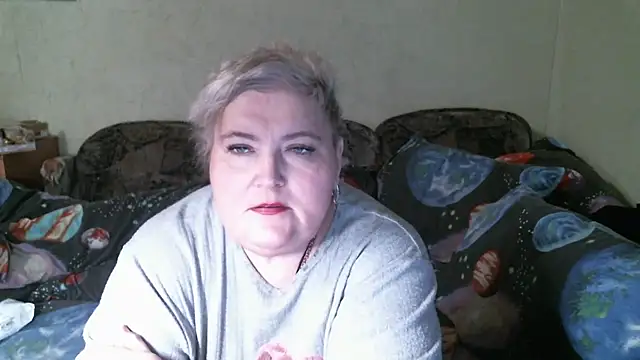 Snapshot of Lana555 chatting on April 2026 06:10:01 PM Lana555 online show from April 2026 06:10:01 PM