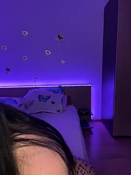 Mihadttraf online show from November 2025 10:43:02 PM