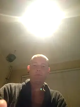 Snapshot of piercingpik chatting on June 2026 10:30:01 PM piercingpik online show from June 2026 10:30:01 PM