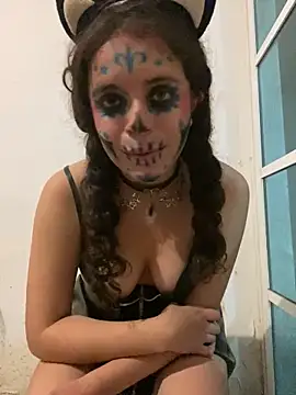 Lucy YupiSweet online show from November 2025 08:49:01 AM