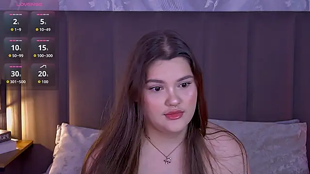 EmilyHyde online show from October 2025 08:52:02 PM