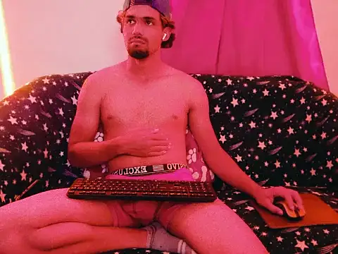 cristian-gp online show from October 2025 01:58:02 AM