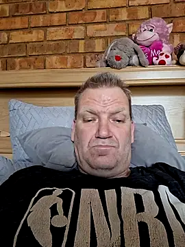 wallacelegend online show from November 2025 05:53:02 AM