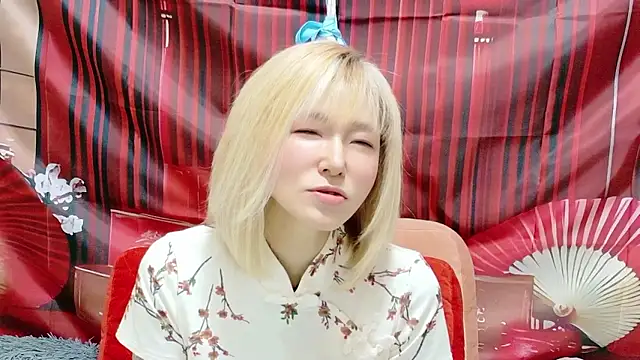 Snapshot of kimagure-fu- chatting on May 2026 01:51:01 PM kimagure-fu- online show from May 2026 01:51:01 PM
