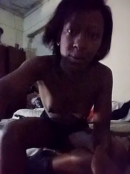 RFeltomWhitJ online show from November 2025 02:44:02 AM