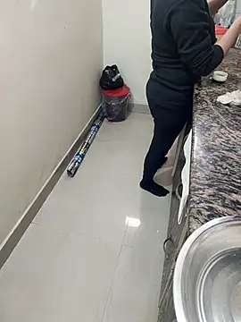 Pihu Chopra online show from November 2025 03:38:02 AM