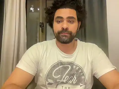 Snapshot of curiousxs chatting on April 2026 02:23:02 AM curiousxs online show from April 2026 02:23:02 AM